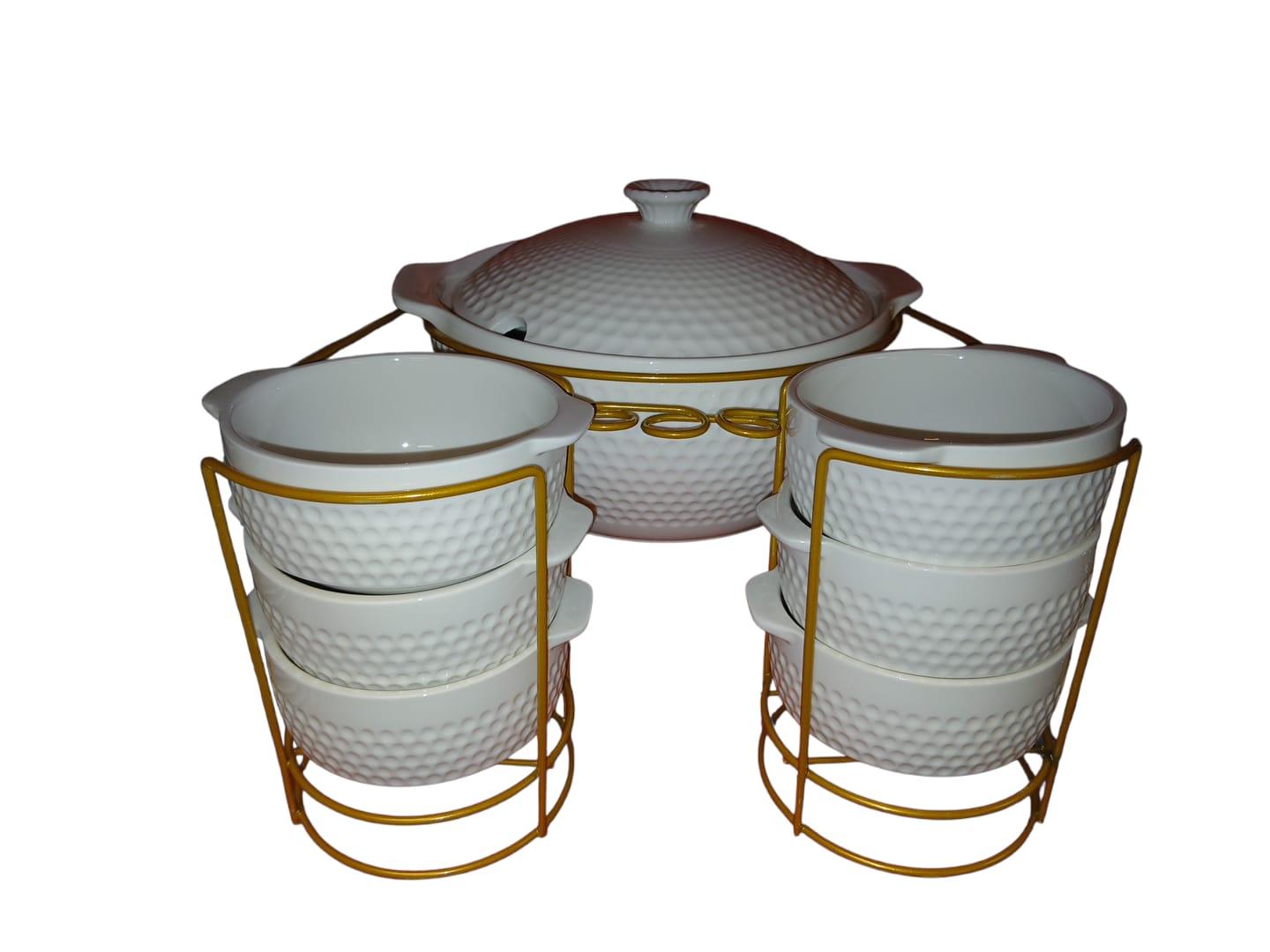 Elegants servēšanas trauku komplekts ar metāla statīvu