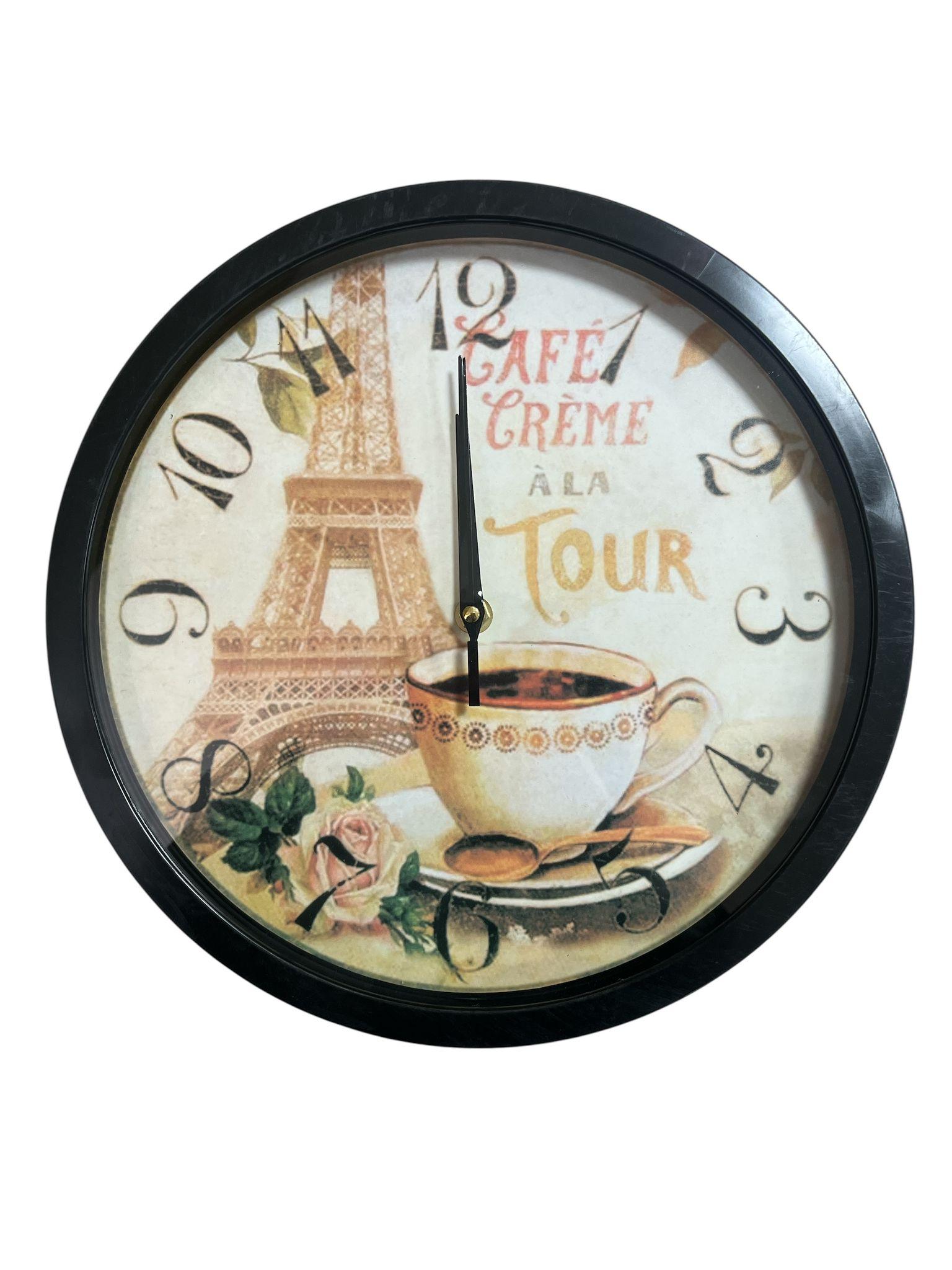 Sienas pulkstenis ar kafejnīcas dizainu