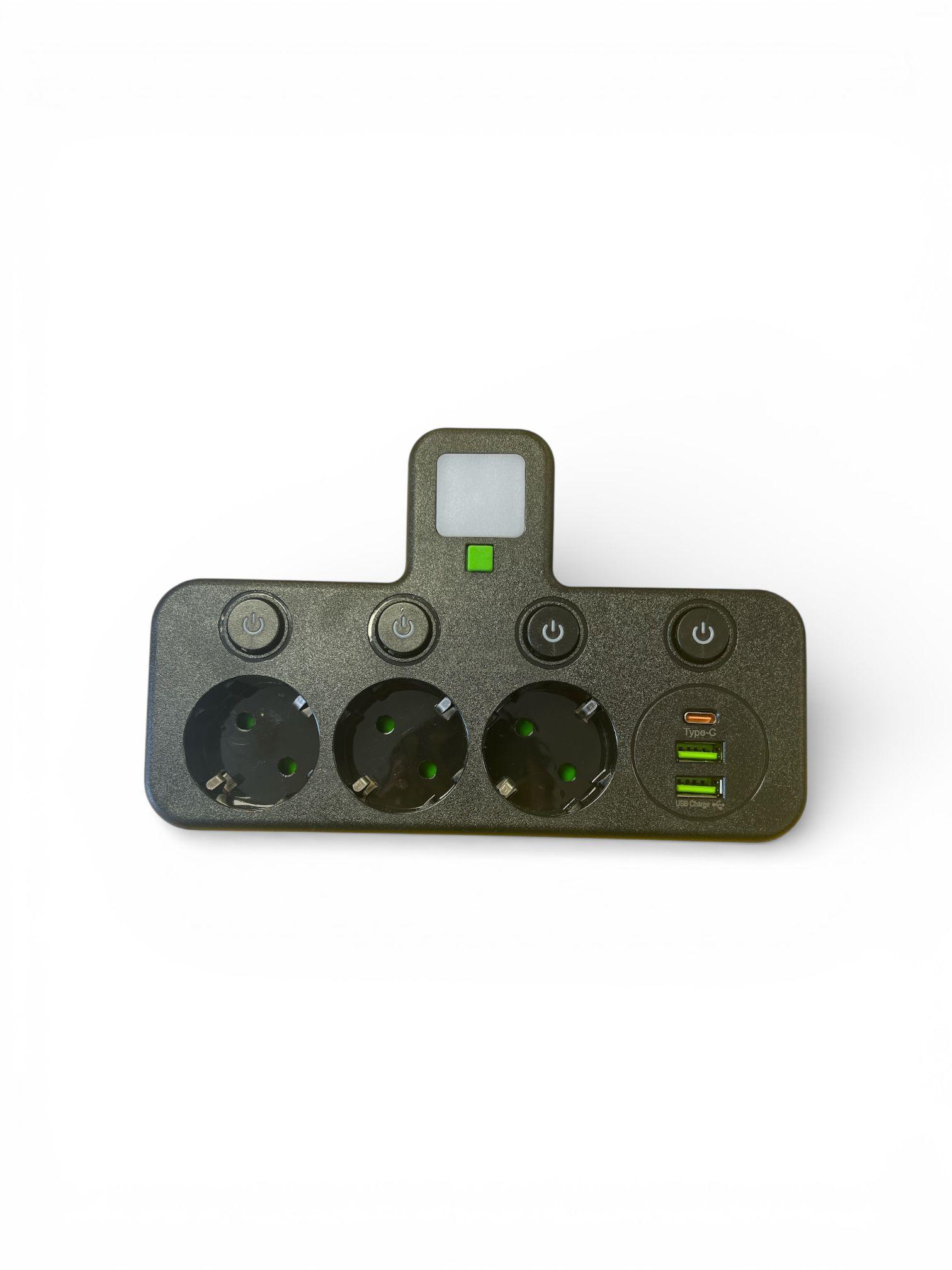 Universāls elektrības adapteris / pagarinātājs ar USB (2500W)