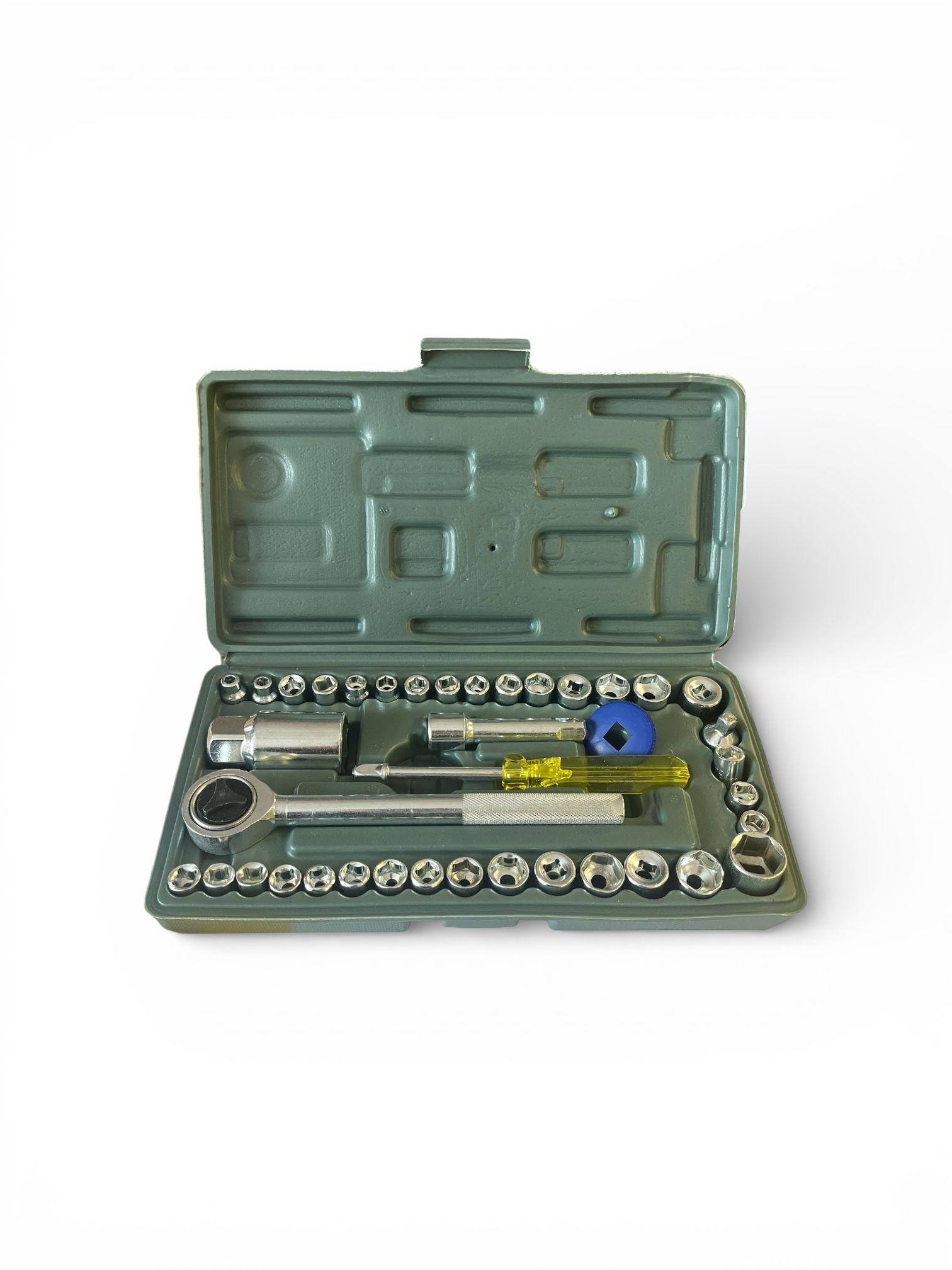 40 gab. uzgriežņu atslēgu komplekts (1/4” & 3/8”)